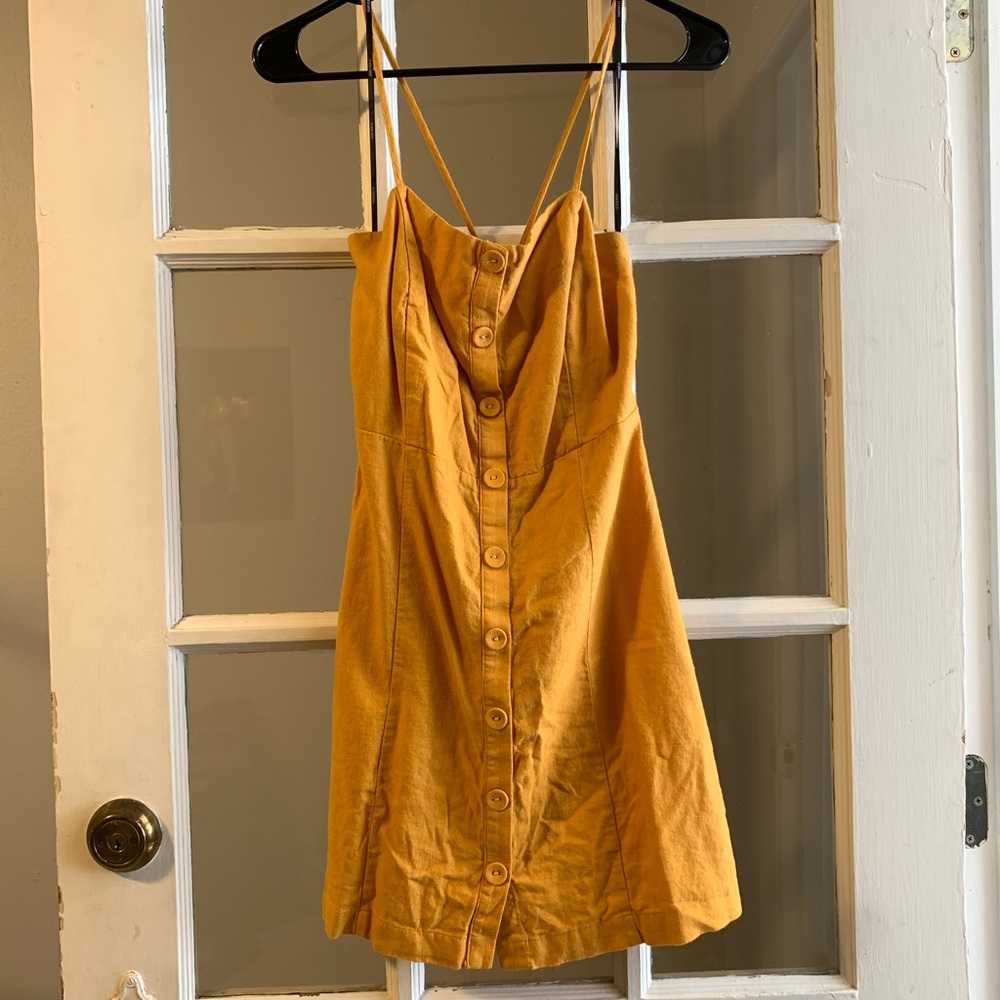 gold/mustard yellow button sleeveless dress